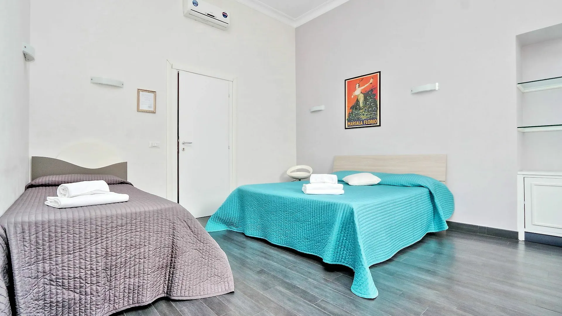 Brunetti Suite Rooms Rome