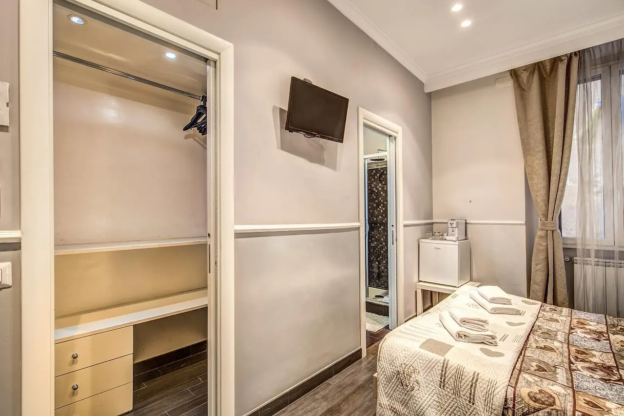 Brunetti Suite Rooms Rome